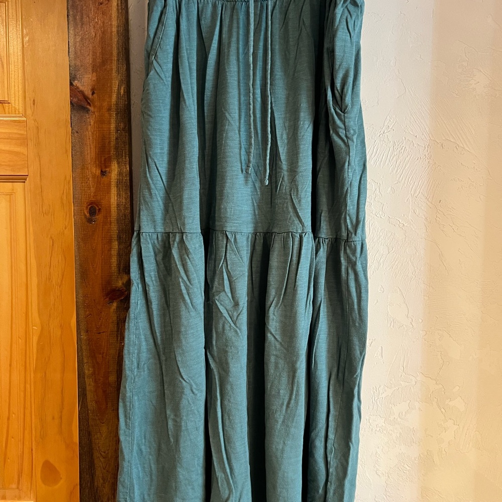Elegant Teal Skirt